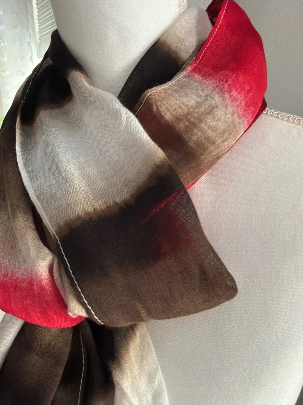 NWOT White House Black Market Red, Brown & Cream Gradient Scarf